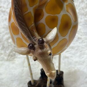 Unique Chunky Giraffe Wearing Boots & Blanket Change Bank